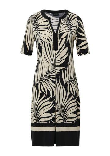 Kleid mit Zierborte