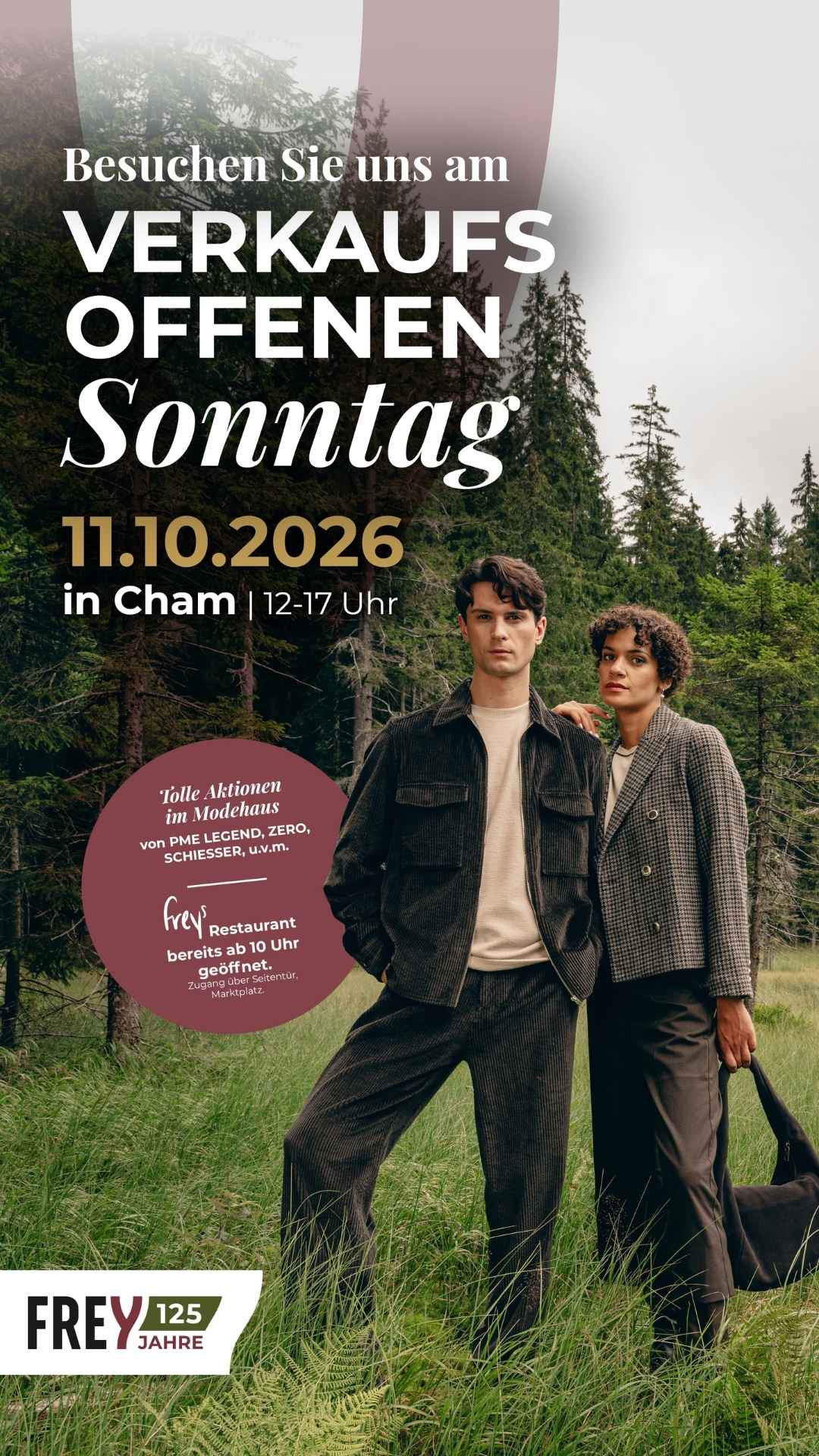 Flyer Verkaufsoffener Sonntag in Cham am 11.10.2026 von 12 bis 17 Uhr: Mann und Frau in Herbstmode im Wald, Aktionen von PME Legend, Zero und Schiesser, freys Restaurant ab 10 Uhr geöffnet