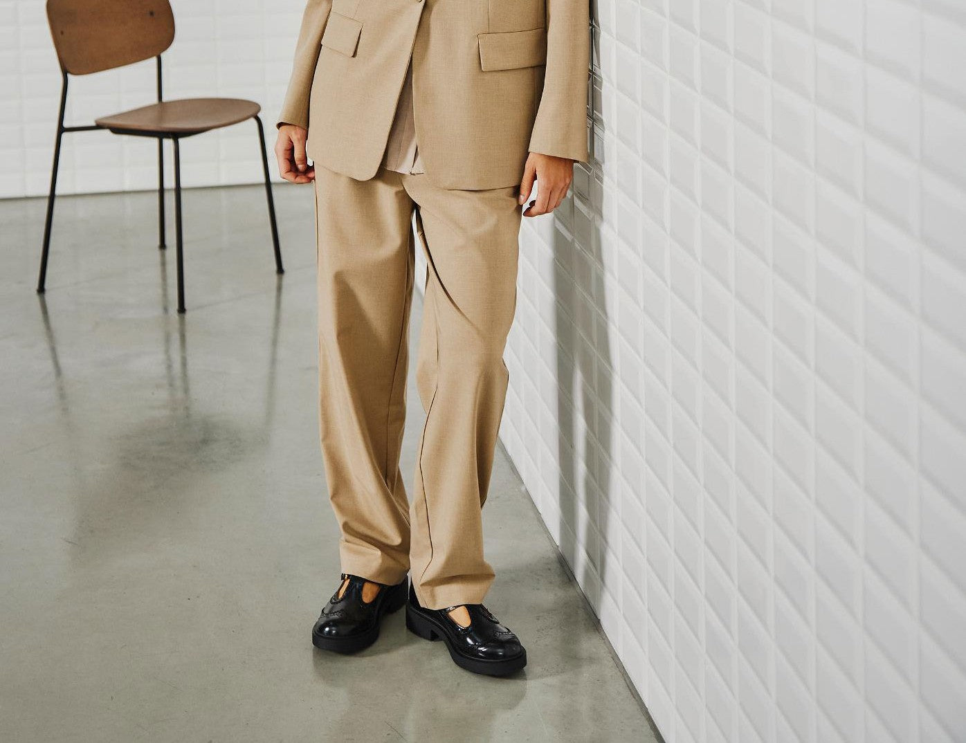 with black Businesshosen  beige