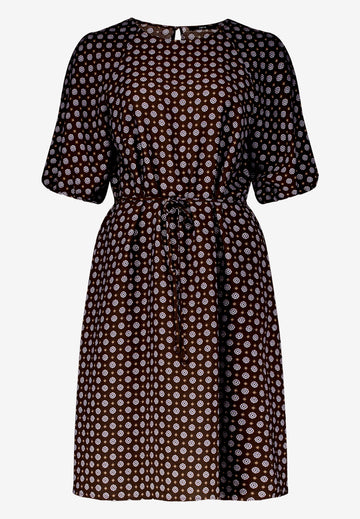 Gemustertes Minikleid mit Bindegürtel