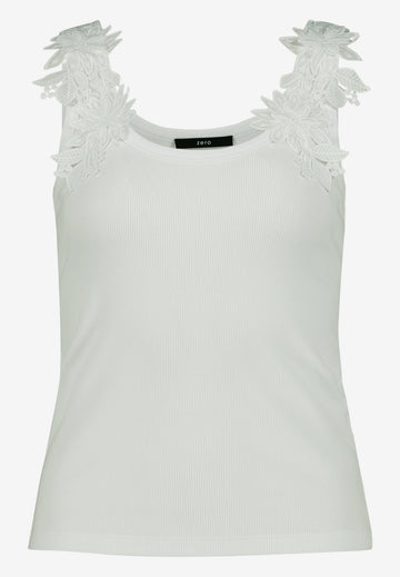 Top mit floraler Spitze